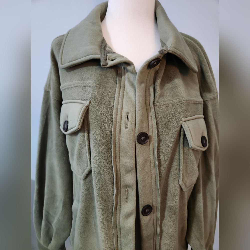 NWOT! Zenana Outfitters Olive Green Fleece Button-Up Shirt